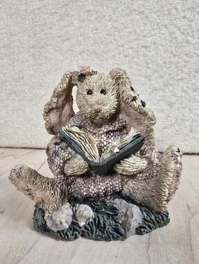 Boyds Bears Bunny Figurine Reading Book 1993 Style 2226 Resin Vintage